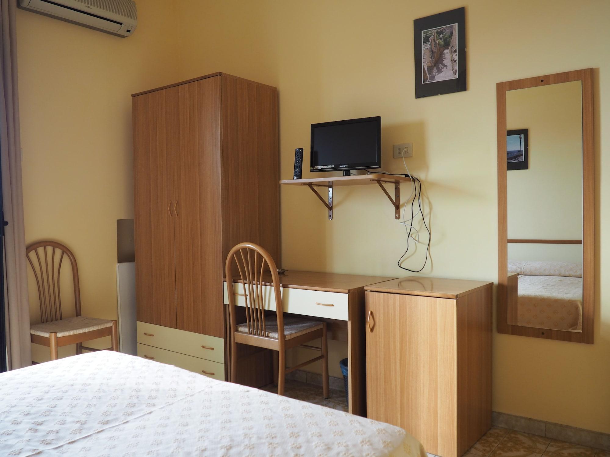 Hotel Virgilio تروبيا المظهر الخارجي الصورة