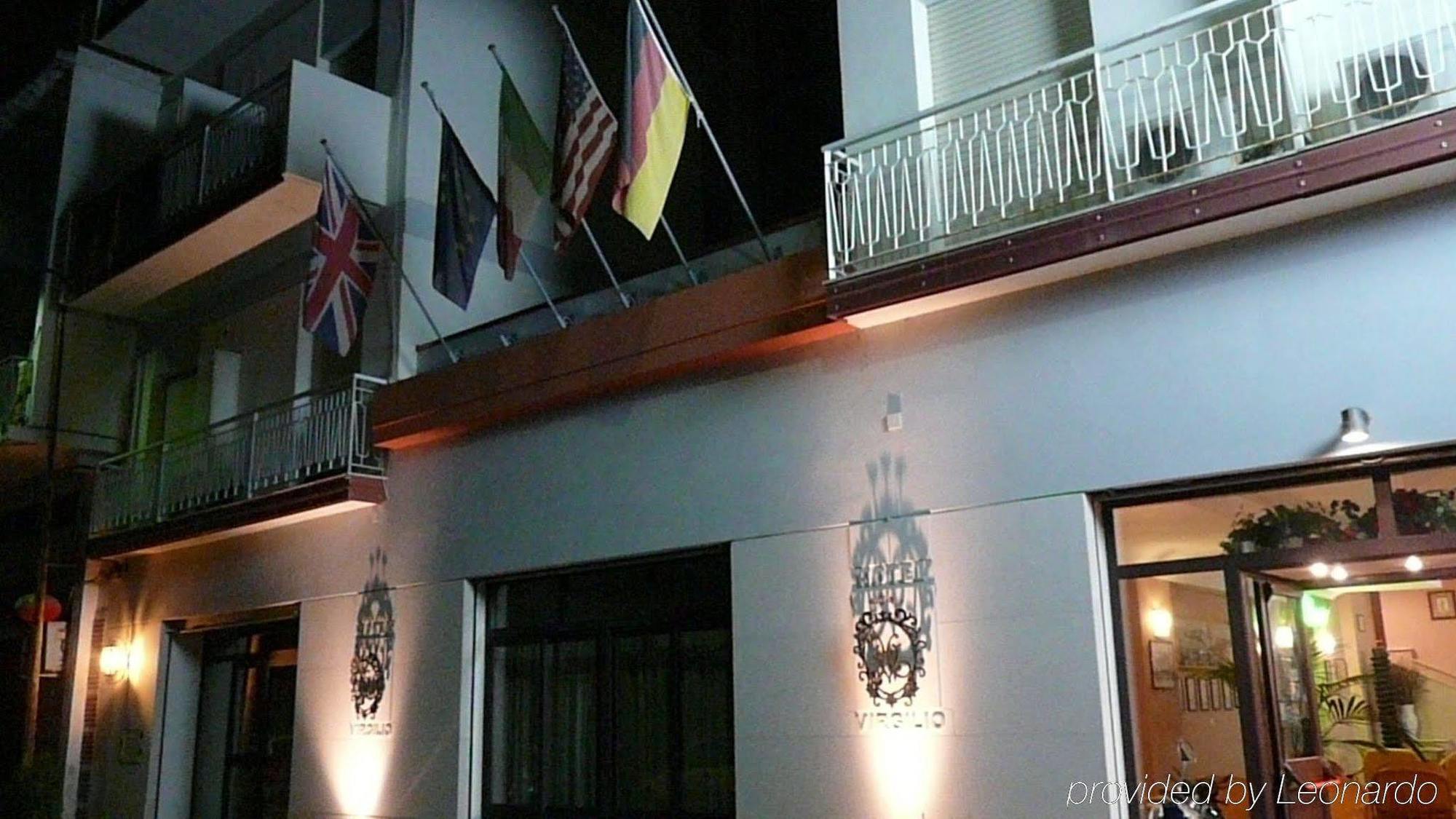 Hotel Virgilio تروبيا المظهر الخارجي الصورة