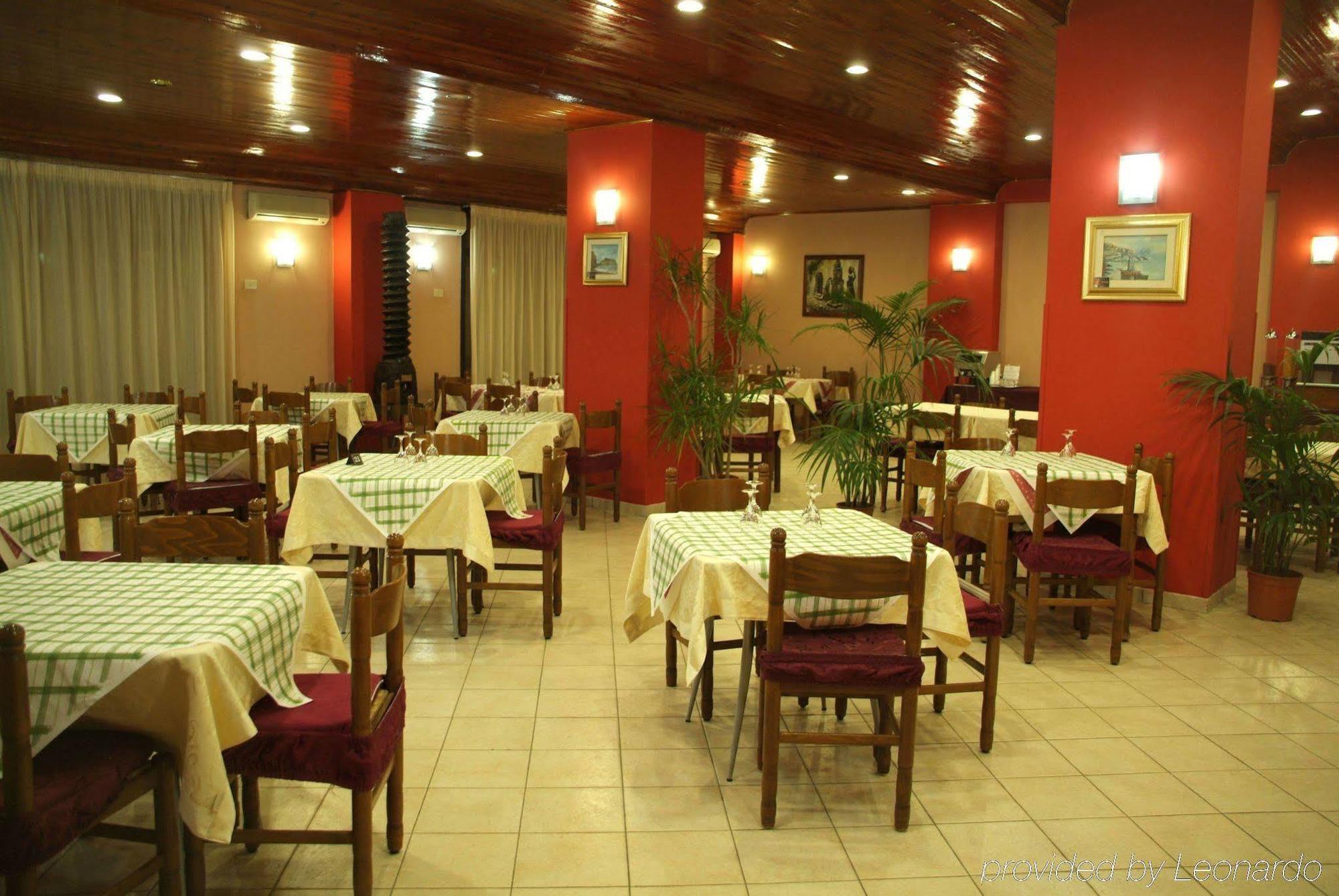 Hotel Virgilio تروبيا المطعم الصورة