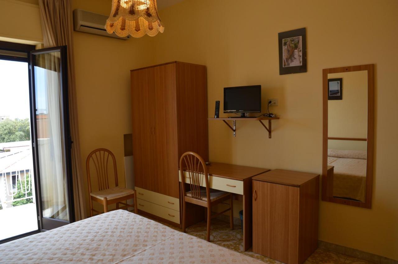 Hotel Virgilio تروبيا المظهر الخارجي الصورة